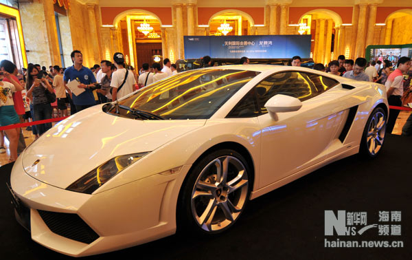 海南“第一车展”开幕 逾400款车型亮相